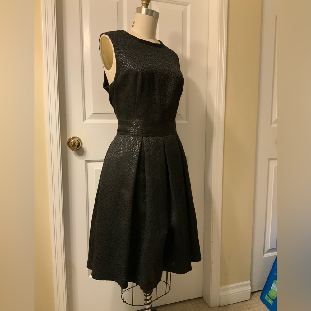 PINK TARTEN black sleeveless dress